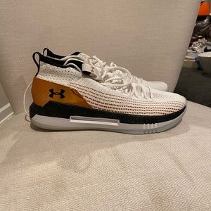 under armor phantom shoes